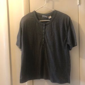 Woman’s Bizzit Collection shirt size L